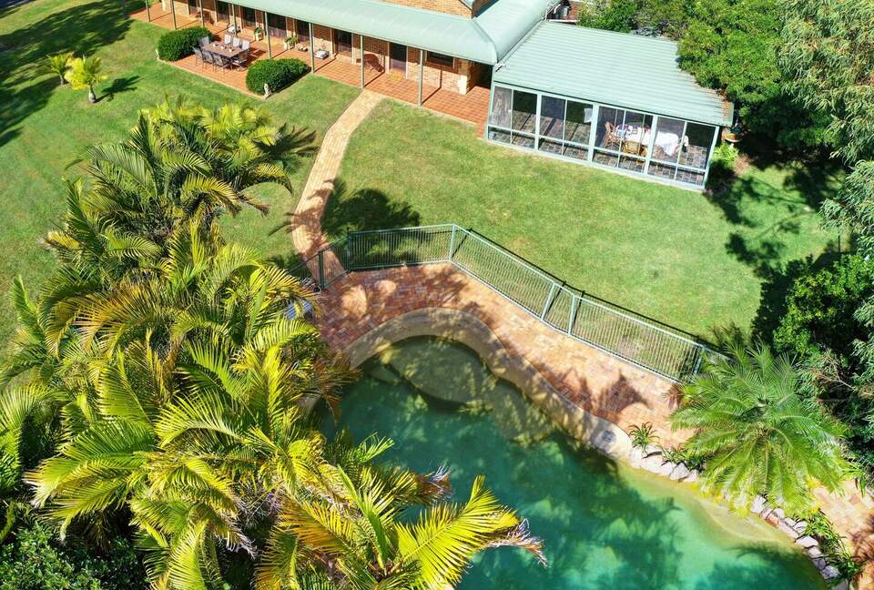 Sutherland Downs - Coomba Bay, Australia
