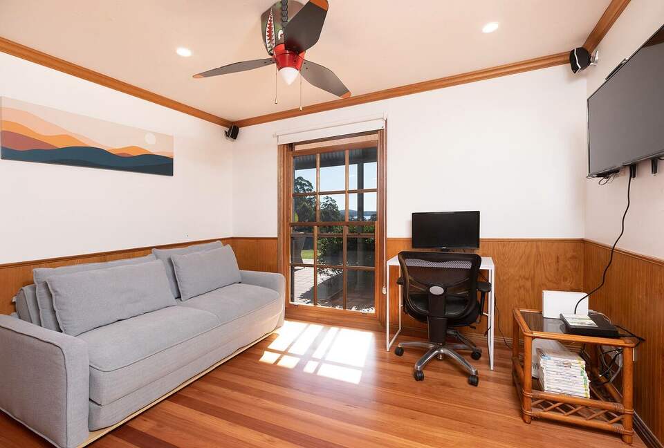 Sutherland Downs - Coomba Bay, Australia