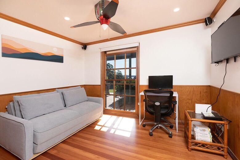 Sutherland Downs - Coomba Bay, Australia