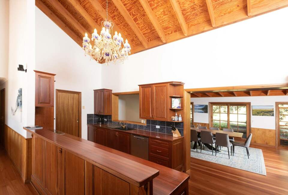 Sutherland Downs - Coomba Bay, Australia