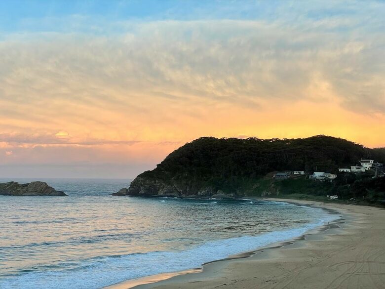 Sutherland Downs - Coomba Bay, Australia