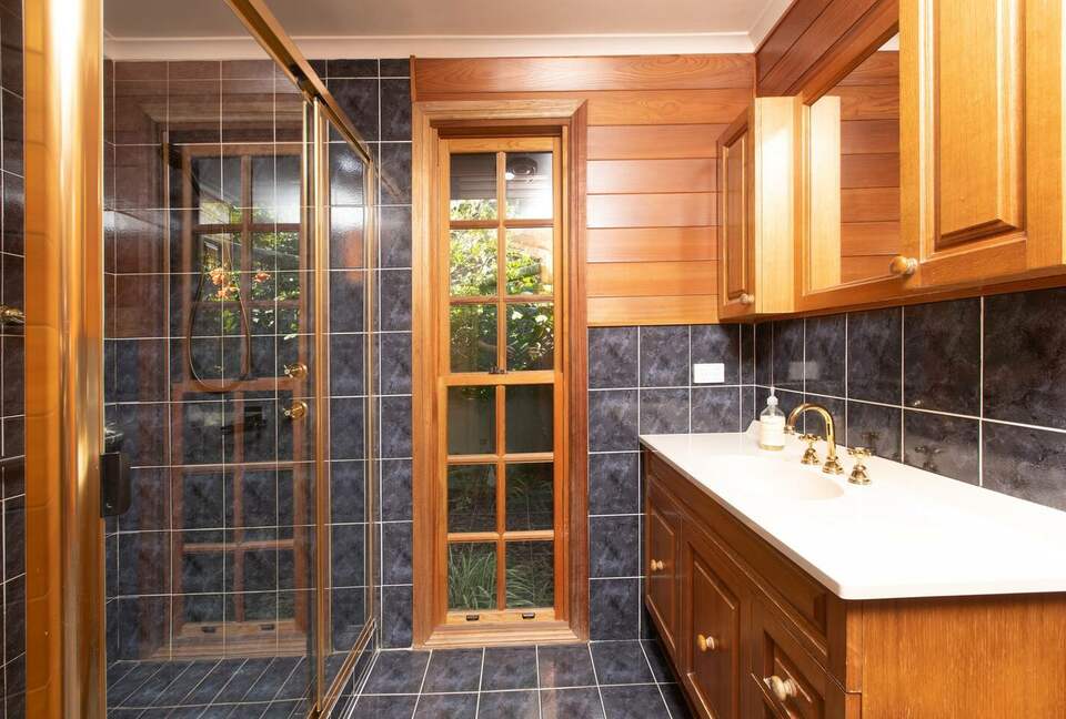 Sutherland Downs - Coomba Bay, Australia