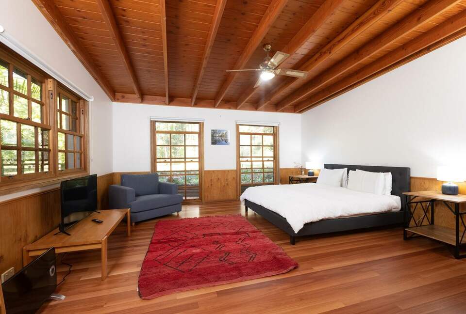 Sutherland Downs - Coomba Bay, Australia