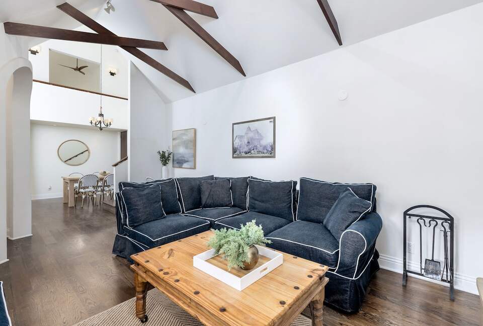 Remodeled Cottage - Minutes to Beach, Park, Shops! - San Diego, California