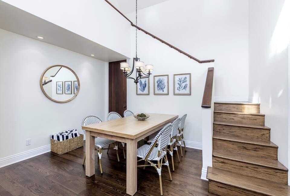 Remodeled Cottage - Minutes to Beach, Park, Shops! - San Diego, California