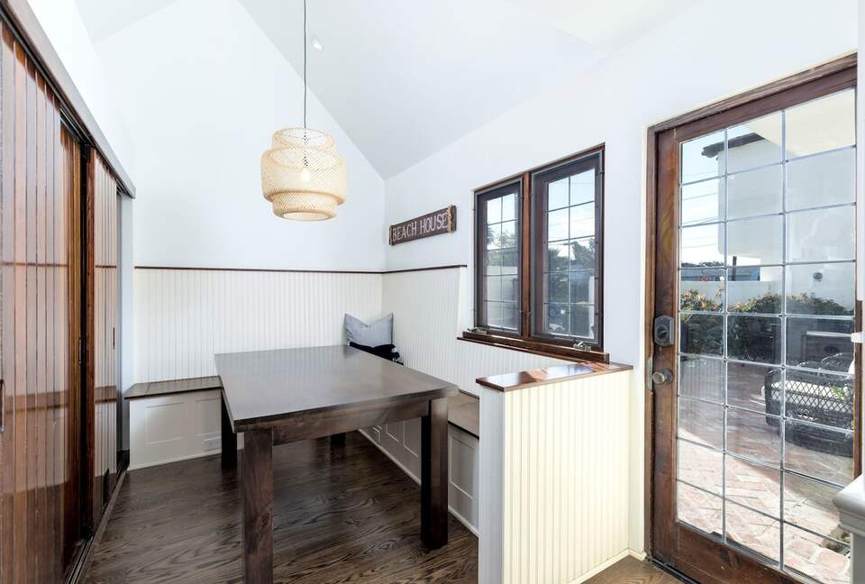 Remodeled Cottage - Minutes to Beach, Park, Shops! - San Diego, California