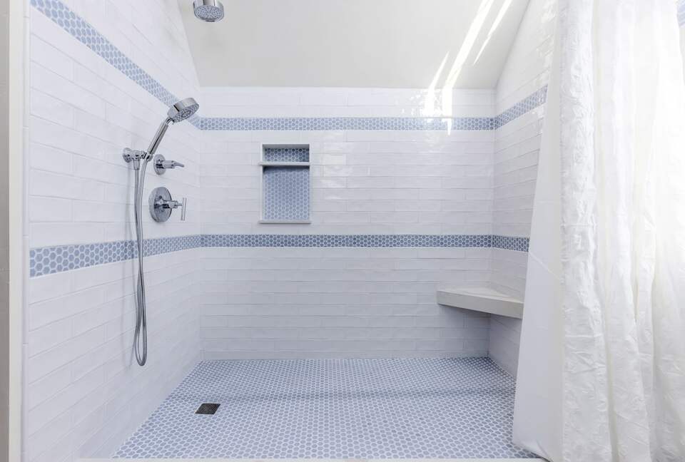 Remodeled Cottage - Minutes to Beach, Park, Shops! - San Diego, California