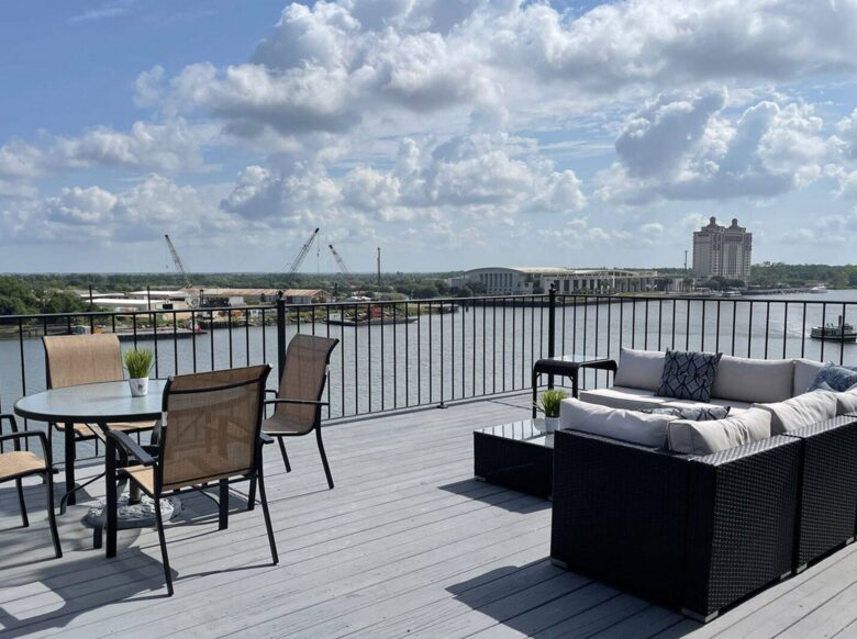 Savannah Riverview Penthouse - Savannah, Georgia