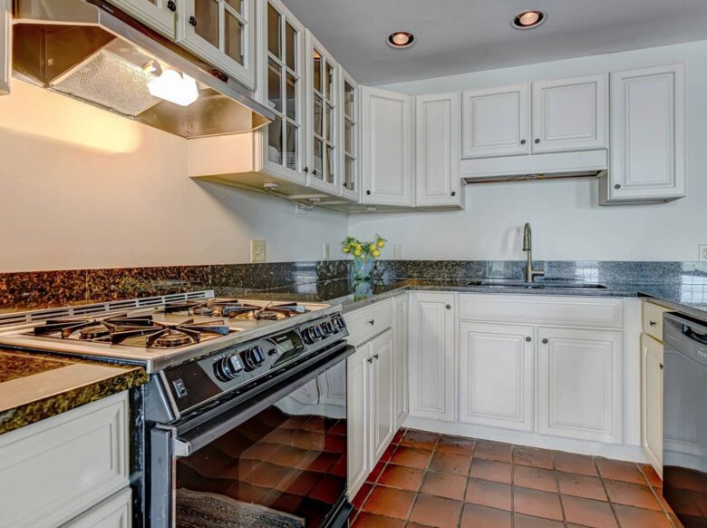 Savannah Riverview Penthouse - Savannah, Georgia