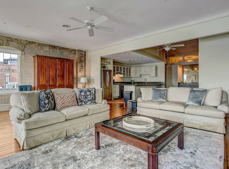 Savannah Riverview Penthouse - Savannah, Georgia