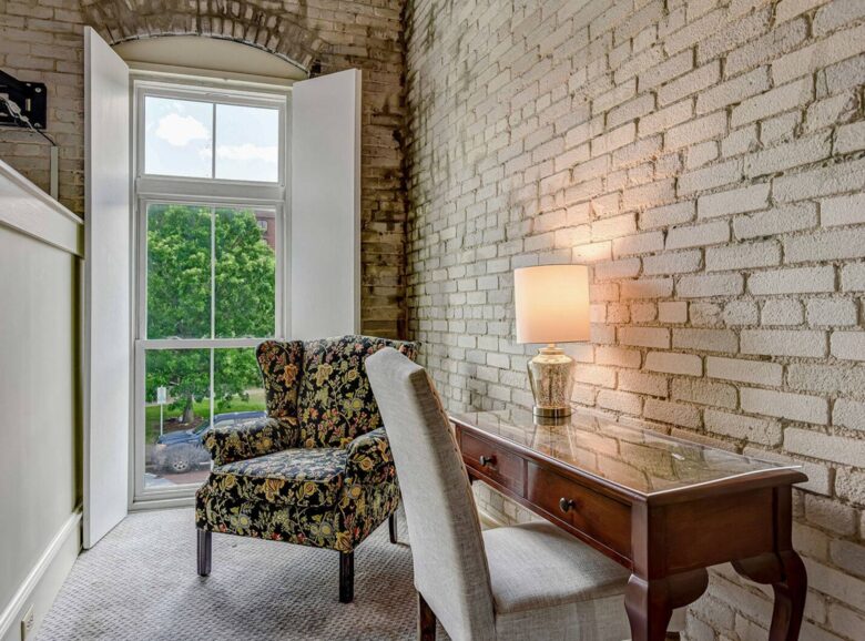 Savannah Riverview Penthouse - Savannah, Georgia