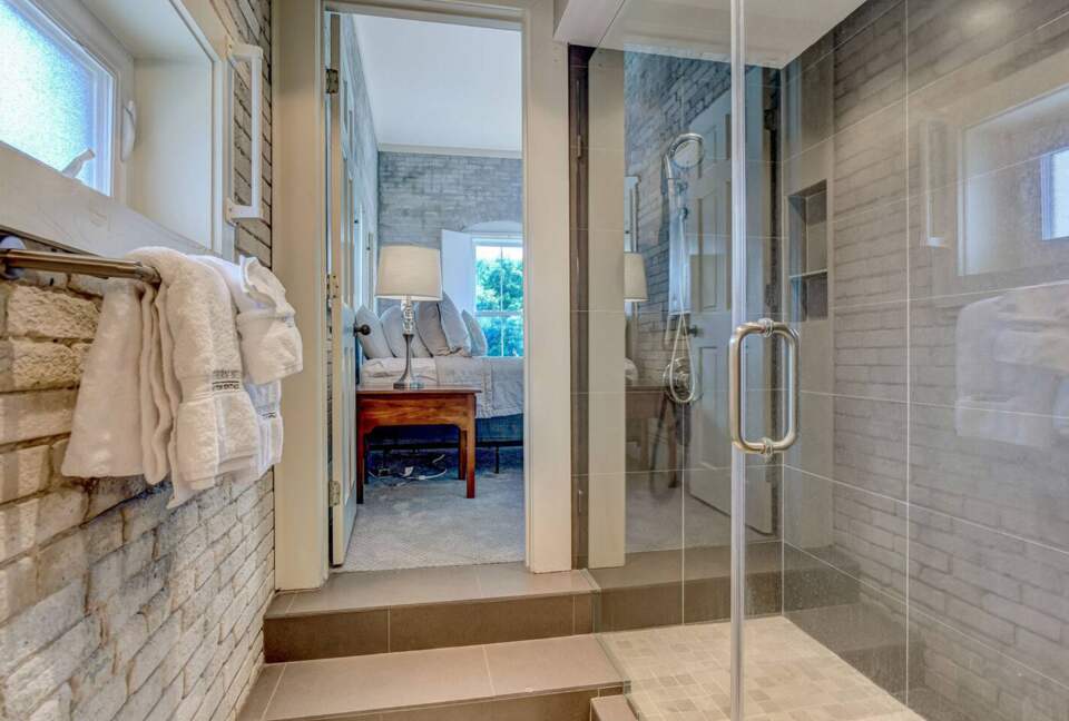 Savannah Riverview Penthouse - Savannah, Georgia