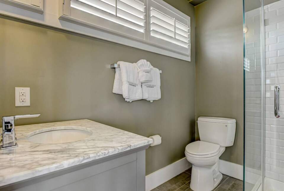 Savannah Riverview Penthouse - Savannah, Georgia