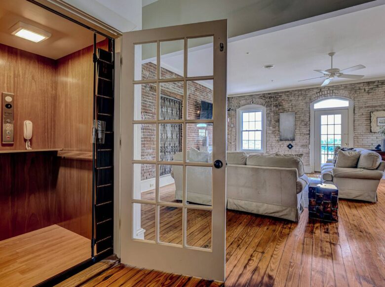 Savannah Riverview Penthouse - Savannah, Georgia