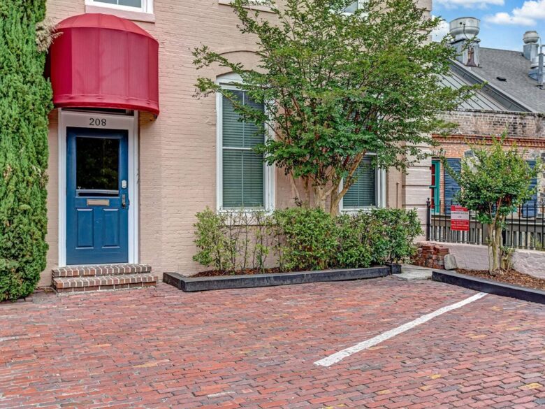 Savannah Riverview Penthouse - Savannah, Georgia