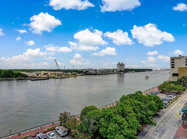 Savannah Riverview Penthouse - Savannah, Georgia