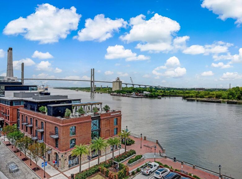 Savannah Riverview Penthouse - Savannah, Georgia