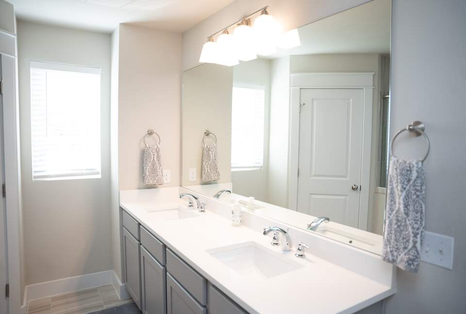 Gated Community Modern Styled Home | 12 minutes to Downtown - Austin, Texas