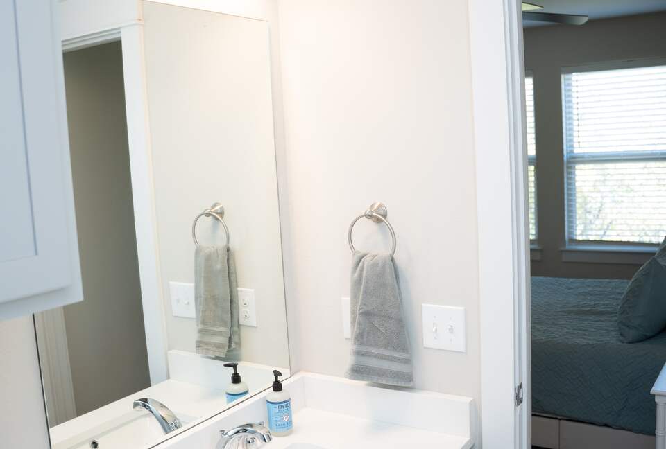 Gated Community Modern Styled Home | 12 minutes to Downtown - Austin, Texas