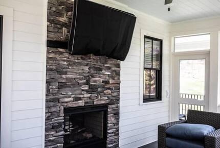 The Homestead Resort -Virginia Mountain House | Great for fly-fishing, golf, hikiing, and nearby the historic Warm Springs Pools - Hot Springs, Virginia