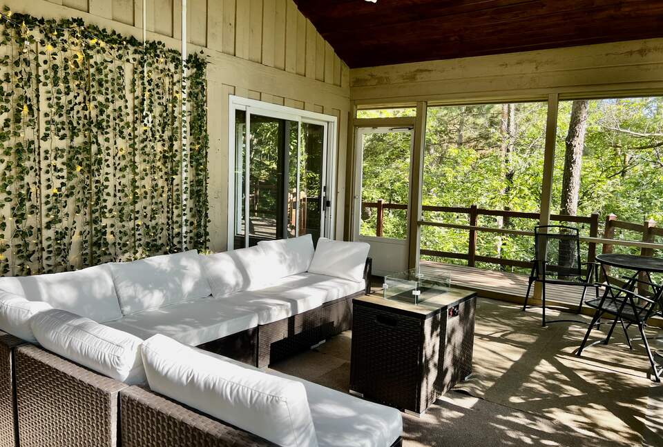 Secluded Forest Retreat Minutes From Minneapolis - Minnetonka, Minnesota