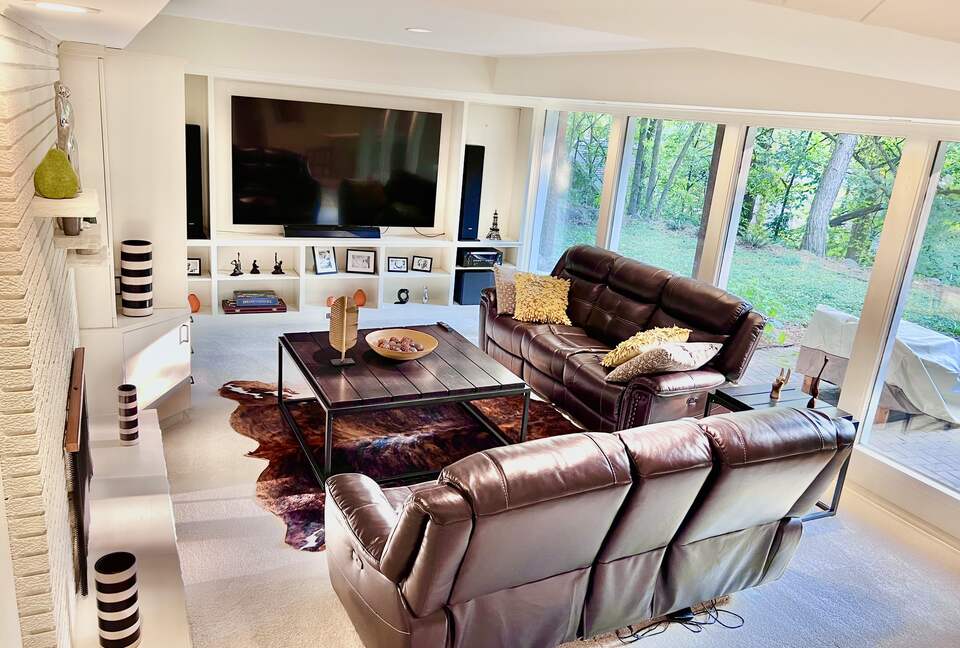 Secluded Forest Retreat Minutes From Minneapolis - Minnetonka, Minnesota