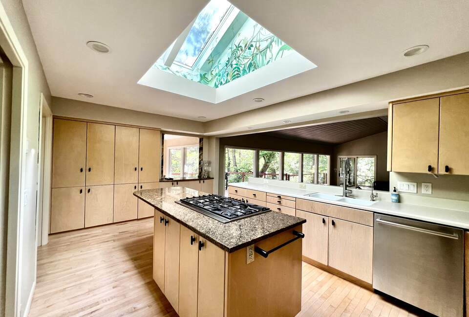 Secluded Forest Retreat Minutes From Minneapolis - Minnetonka, Minnesota