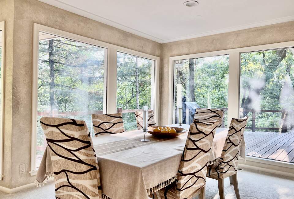 Secluded Forest Retreat Minutes From Minneapolis - Minnetonka, Minnesota