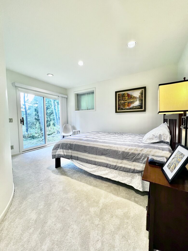 Secluded Forest Retreat Minutes From Minneapolis - Minnetonka, Minnesota