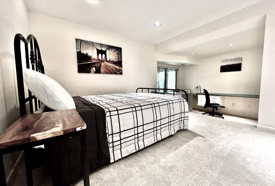 Secluded Forest Retreat Minutes From Minneapolis - Minnetonka, Minnesota