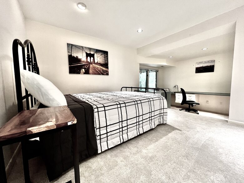 Secluded Forest Retreat Minutes From Minneapolis - Minnetonka, Minnesota