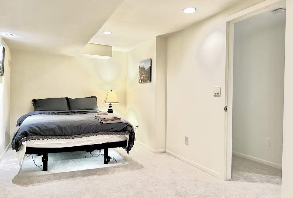 Secluded Forest Retreat Minutes From Minneapolis - Minnetonka, Minnesota