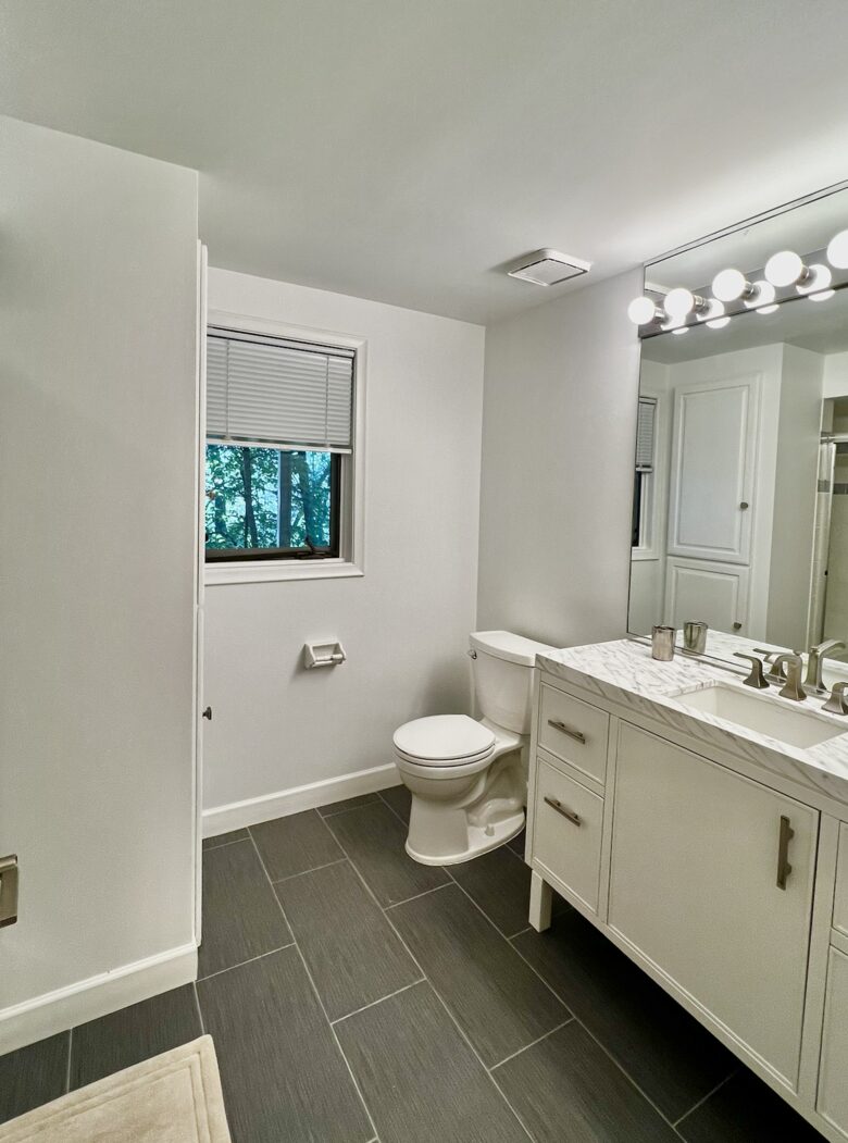 Secluded Forest Retreat Minutes From Minneapolis - Minnetonka, Minnesota