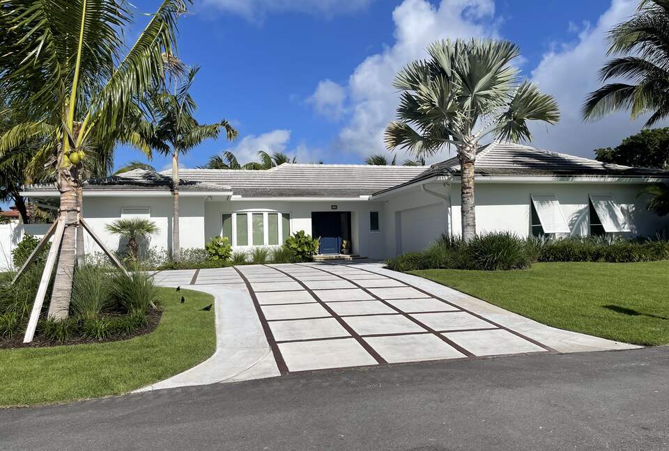 Singer Island Waterfront Home - Short Walk to the Beach - Riviera Beach, Florida