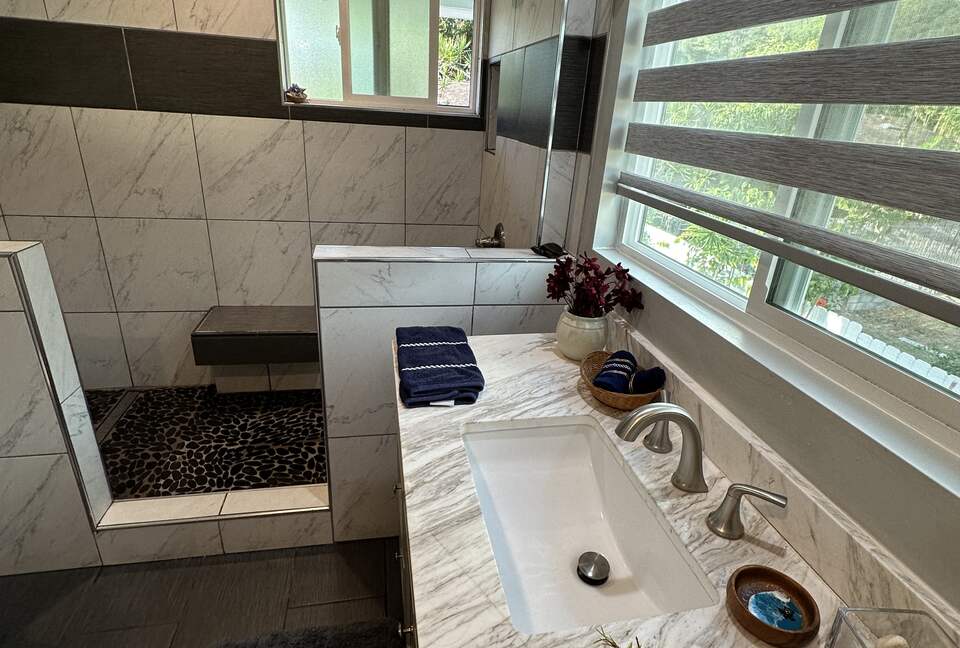 Tropical Paradise in Heart of The North Shore - Haleiwa, Hawaii