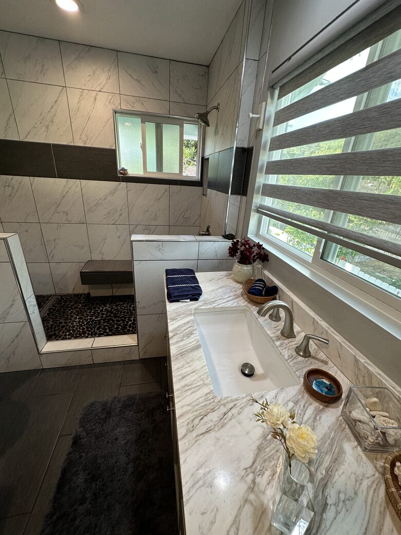 Tropical Paradise in Heart of The North Shore - Haleiwa, Hawaii