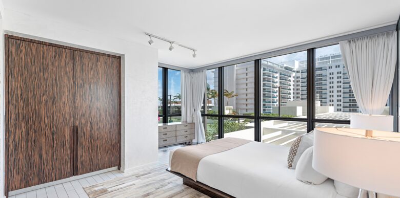 Residence at W Hotel South Beach - Miami Beach, Florida