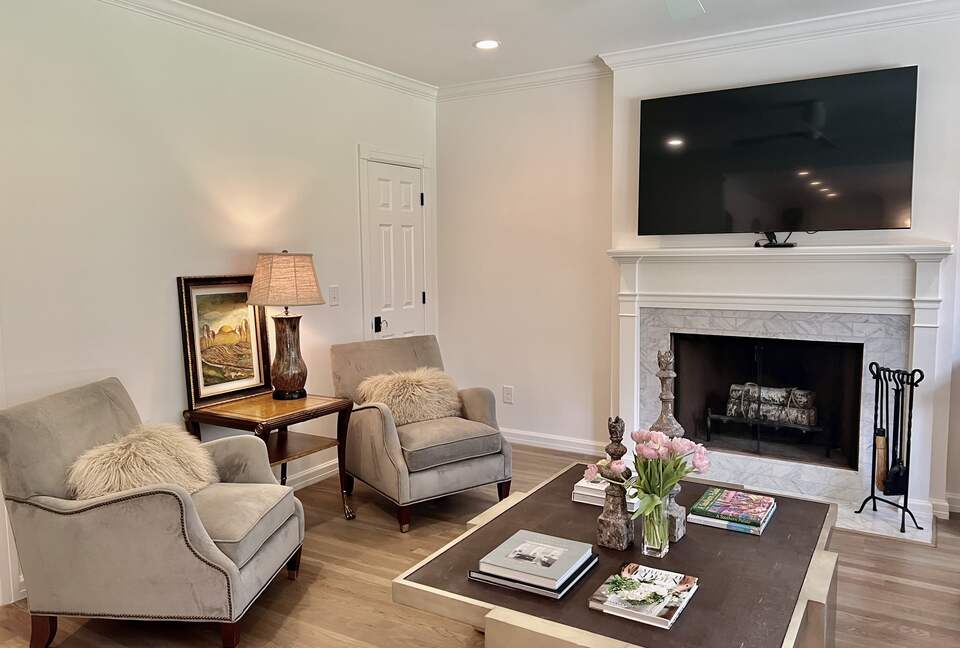 Renovated Buckhead Retreat - Atlanta, Georgia