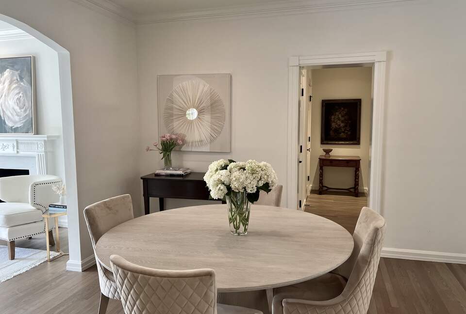 Renovated Buckhead Retreat - Atlanta, Georgia