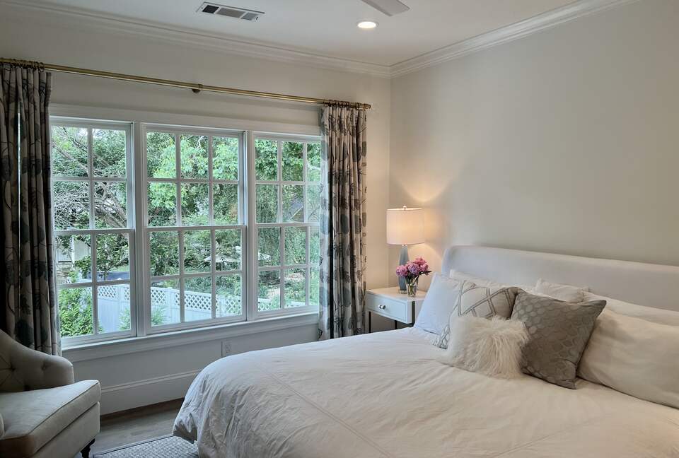 Renovated Buckhead Retreat - Atlanta, Georgia