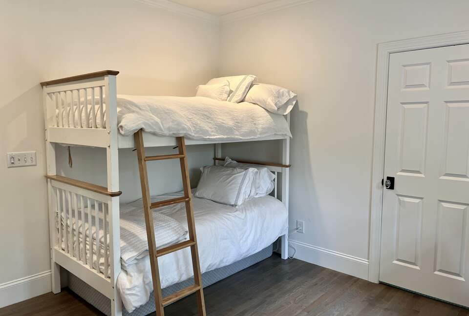 Renovated Buckhead Retreat - Atlanta, Georgia