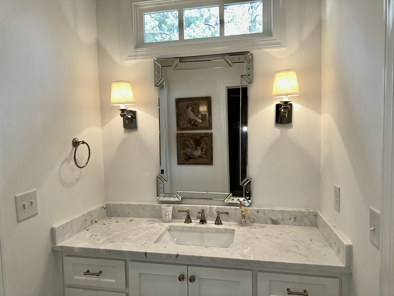 Renovated Buckhead Retreat - Atlanta, Georgia