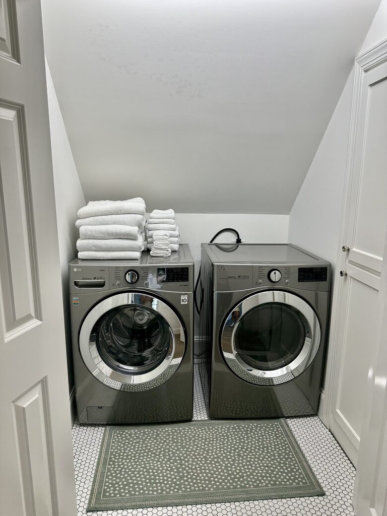 Renovated Buckhead Retreat - Atlanta, Georgia