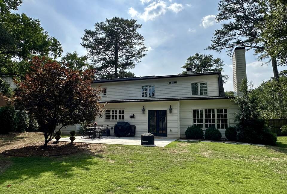 Renovated Buckhead Retreat - Atlanta, Georgia