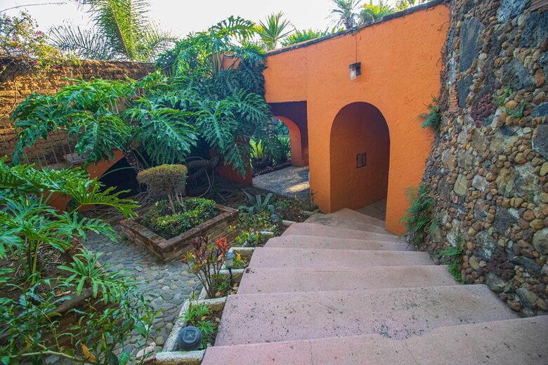 Cuerna House | Traditonal Mexican Estate with pool - Cuernavaca, Mexico