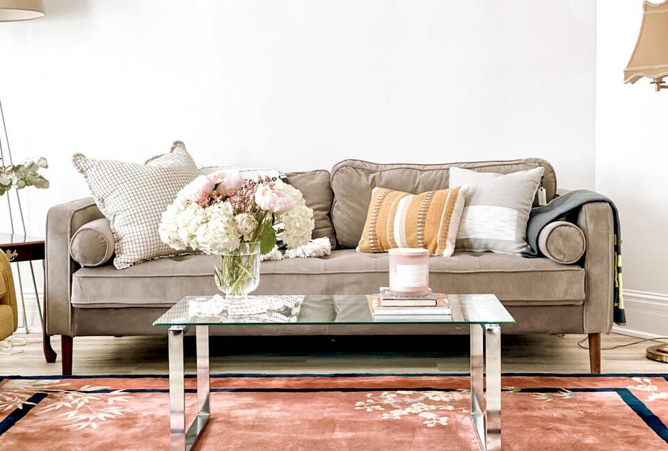 Elegant Designer Home 20 minutes to NYC w Parking! - Harrison, New Jersey