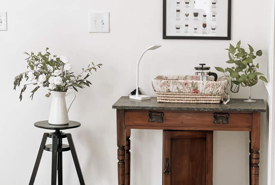 Elegant Designer Home 20 minutes to NYC w Parking! - Harrison, New Jersey