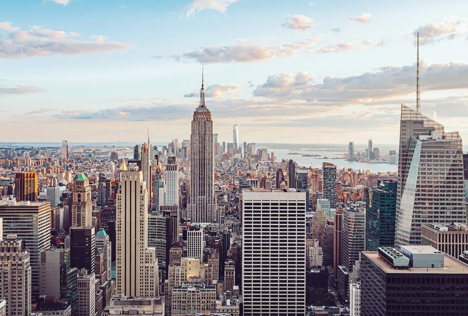 Elegant Designer Home 20 minutes to NYC w Parking! - Harrison, New Jersey