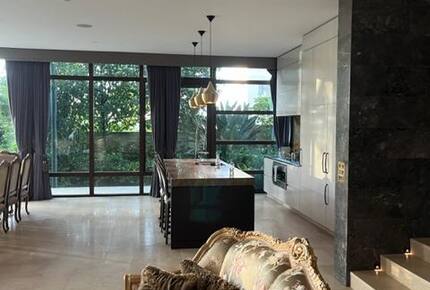 The Crescent Villa - Auckland, New Zealand