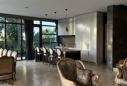 The Crescent Villa - Auckland, New Zealand